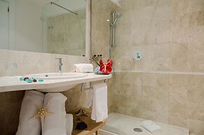 Hotel Luci di La Muntagna