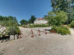 Le Manoir St Jean