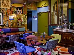 Hôtel du Petit Moulin, Haute Couture hotel by Lacroix