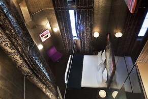 Hôtel du Petit Moulin, Haute Couture hotel by Lacroix