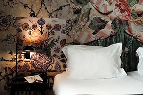 Hôtel du Petit Moulin, Haute Couture hotel by Lacroix