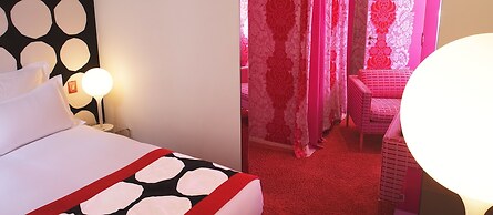 Hôtel du Petit Moulin, Haute Couture hotel by Lacroix