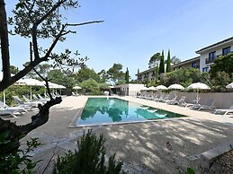 Mercure Brignoles Golf De Barbaroux