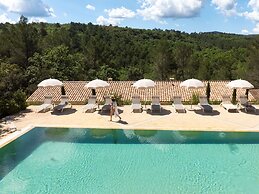 Mercure Brignoles Golf De Barbaroux