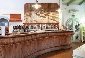 Hotel Stefania Boutique Hotel by the Beach