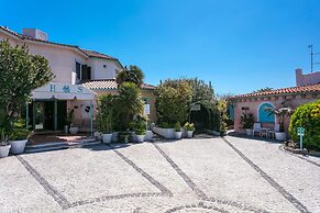 Hotel Stefania Boutique Hotel by the Beach