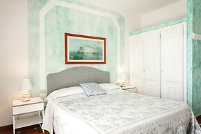 Hotel Stefania Boutique Hotel by the Beach