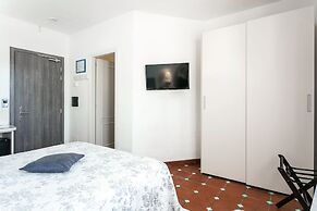 Hotel Stefania Boutique Hotel by the Beach