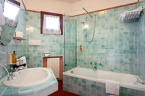 Hotel Stefania Boutique Hotel by the Beach