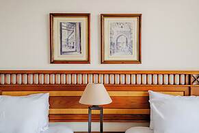 Om Kolthoom Hotel & Tower