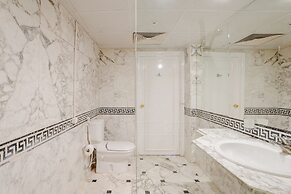 Om Kolthoom Hotel & Tower