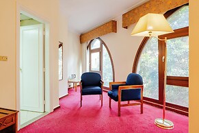 Om Kolthoom Hotel & Tower