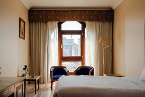 Om Kolthoom Hotel & Tower