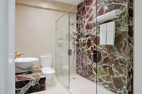 Om Kolthoom Hotel & Tower