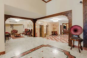 Om Kolthoom Hotel & Tower