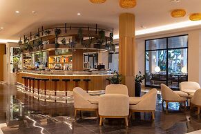 Hipotels Barrosa Palace & SPA