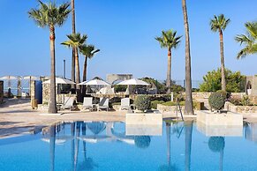 Hipotels Barrosa Palace & SPA