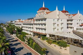 Aydinbey Famous Resort - Ultra All Inclusive