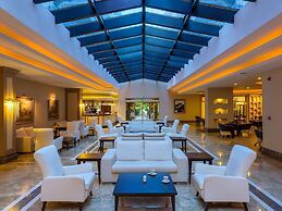 Aydinbey Famous Resort - Ultra All Inclusive