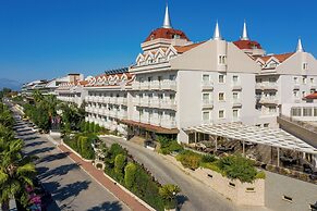 Aydinbey Famous Resort - Ultra All Inclusive