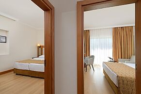 Aydinbey Famous Resort - Ultra All Inclusive