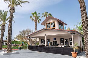 Aydinbey Famous Resort - Ultra All Inclusive