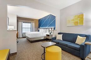 Comfort Suites East Brunswick - South River