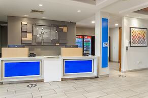 Holiday Inn Express Hotel & Suites Rockford-Loves Park by IHG