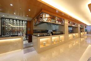 Aurum International Hotel