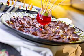 Riadh Palms Resort & Spa