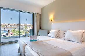 Playa Esperanza Resort