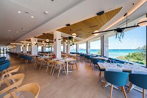 Playa Esperanza Resort