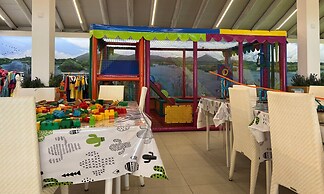 Playa Esperanza Resort