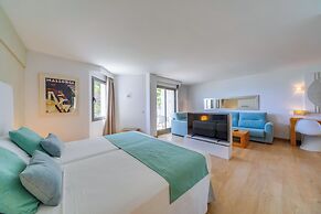 Playa Esperanza Resort