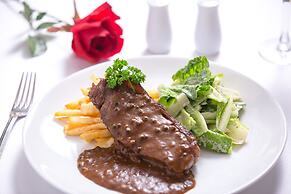 Angkor Century Resort & Spa