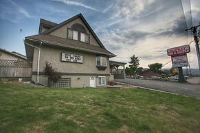 Best Budget Inn and Suites