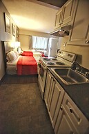 Best Budget Inn and Suites