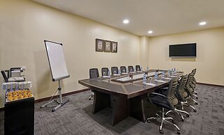 Hyatt Regency Dar Es Salaam, The Kilimanjaro