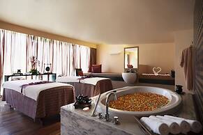 Hyatt Regency Dar Es Salaam, The Kilimanjaro