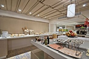 Burasari Phuket Resort & Spa