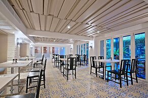 Burasari Phuket Resort & Spa