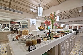 Burasari Phuket Resort & Spa