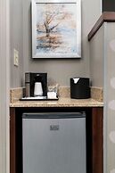 Courtyard by Marriott West Orange