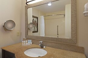 Hampton Inn & Suites Wellington