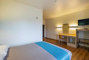 Motel 6 Grand Island, NE