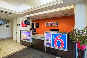 Motel 6 Grand Island, NE