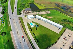 Quality Inn & Suites Port Lavaca near Lighthouse Beach