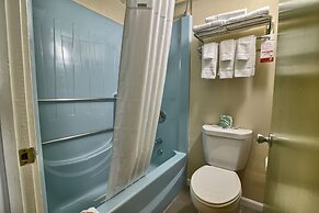 Super 8 by Wyndham Bangor