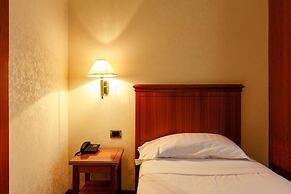 Hotel Excelsior Magenta