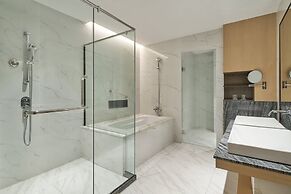 Le Meridien Kota Kinabalu